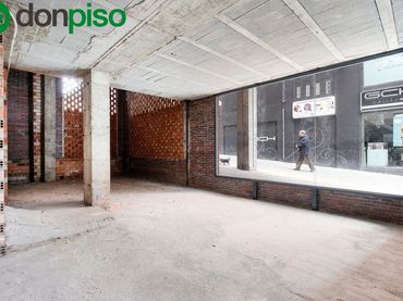 Local comercial en venda a Plaza San Lazaro
