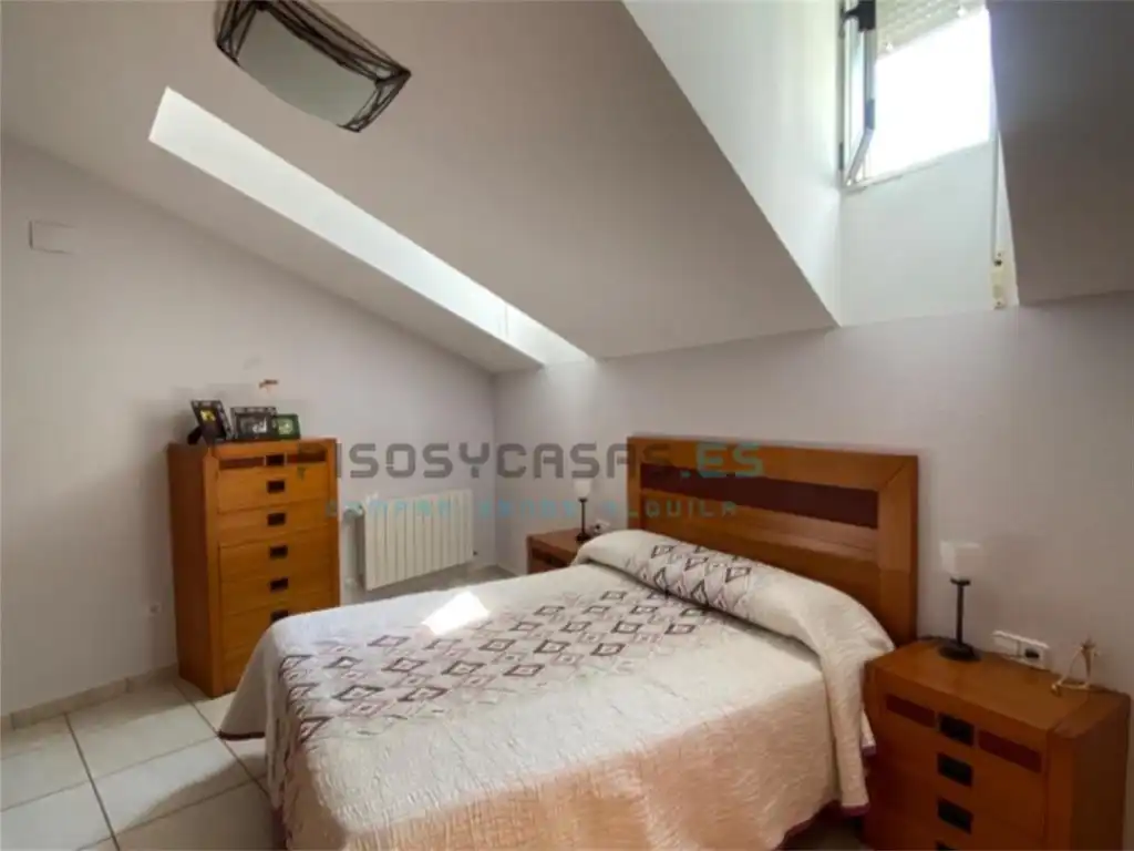 Habitación de Casa adosada en venta en Yátova con Aire acondicionado, Terraza y Balcón