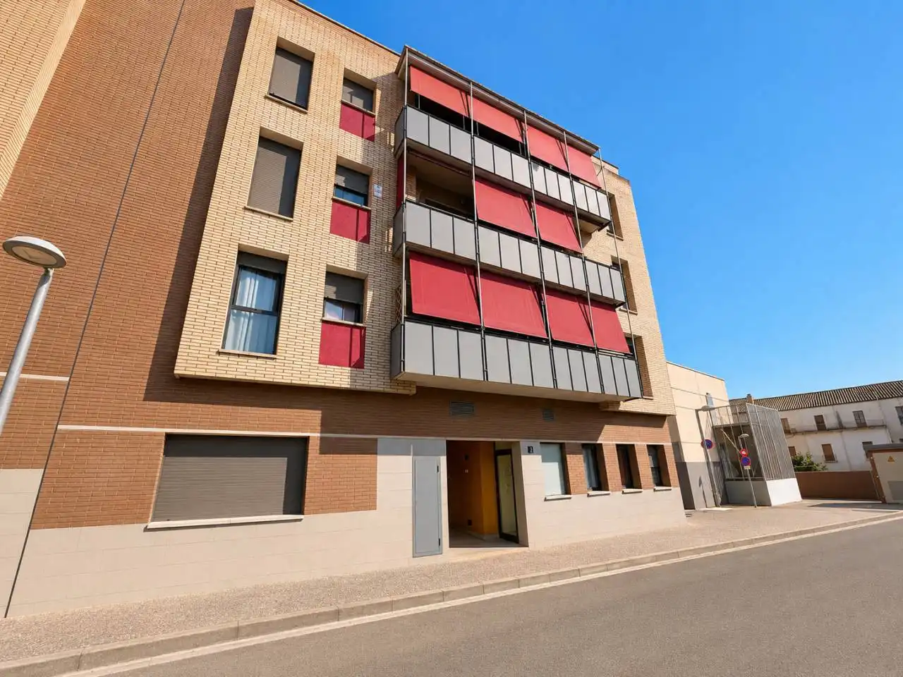 Vista exterior de Pis en venda en Sils amb Calefacció