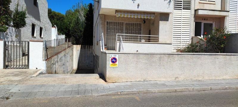 Außenansicht von Garage zum Verkauf in El Vendrell