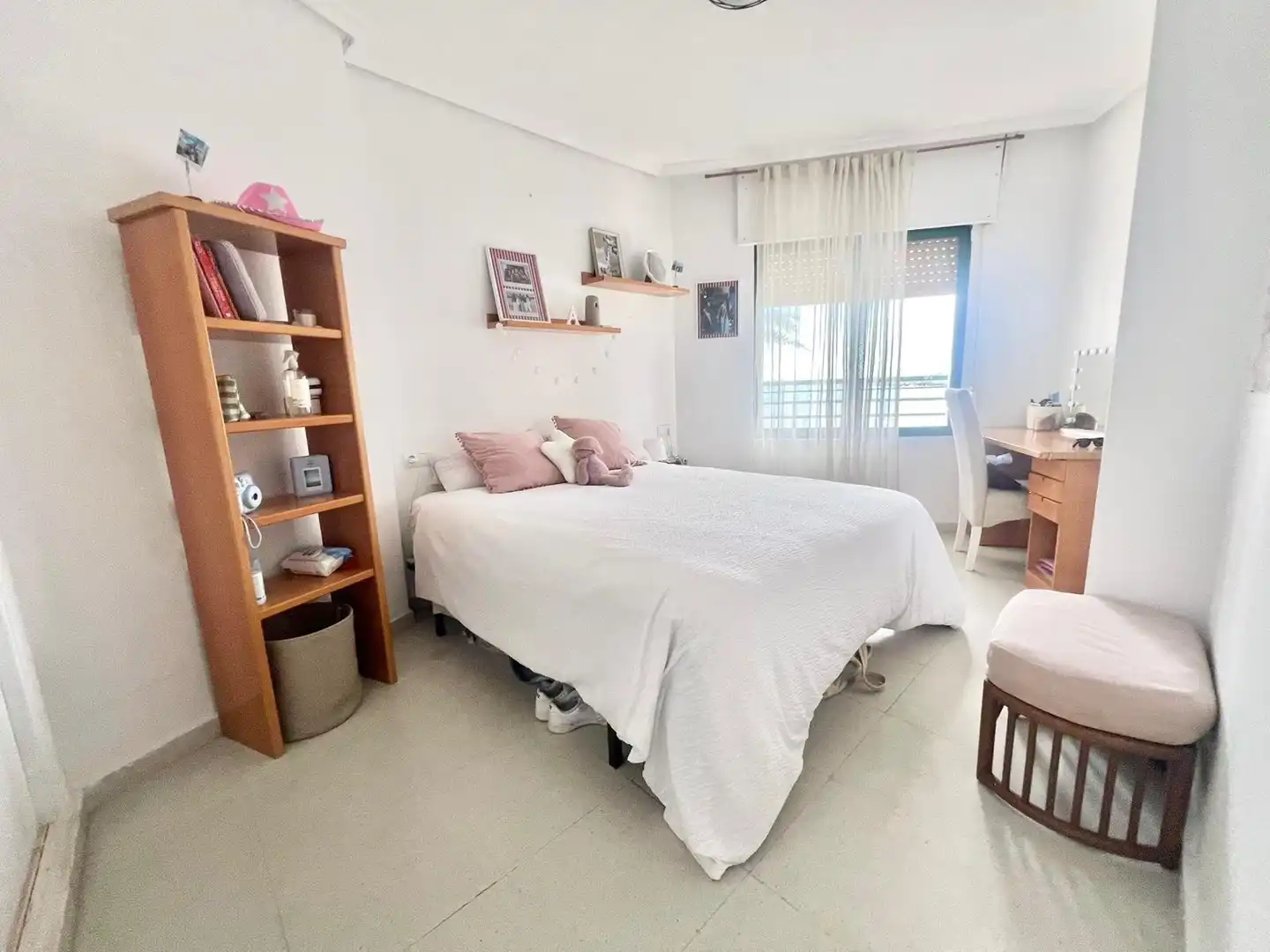 Habitación de Apartamento de alquiler en Torrevieja con Terraza, Amueblado y Lavadora