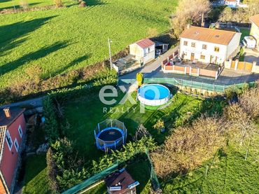 Detached house with pool for sale in Lugar PAÑEDA NUEVA 36