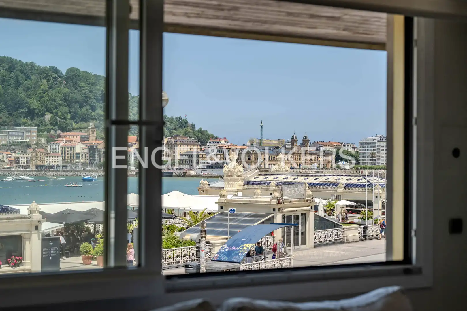 Vista exterior de Piso en venta en Donostia - San Sebastián  con Calefacción, Parquet y Terraza