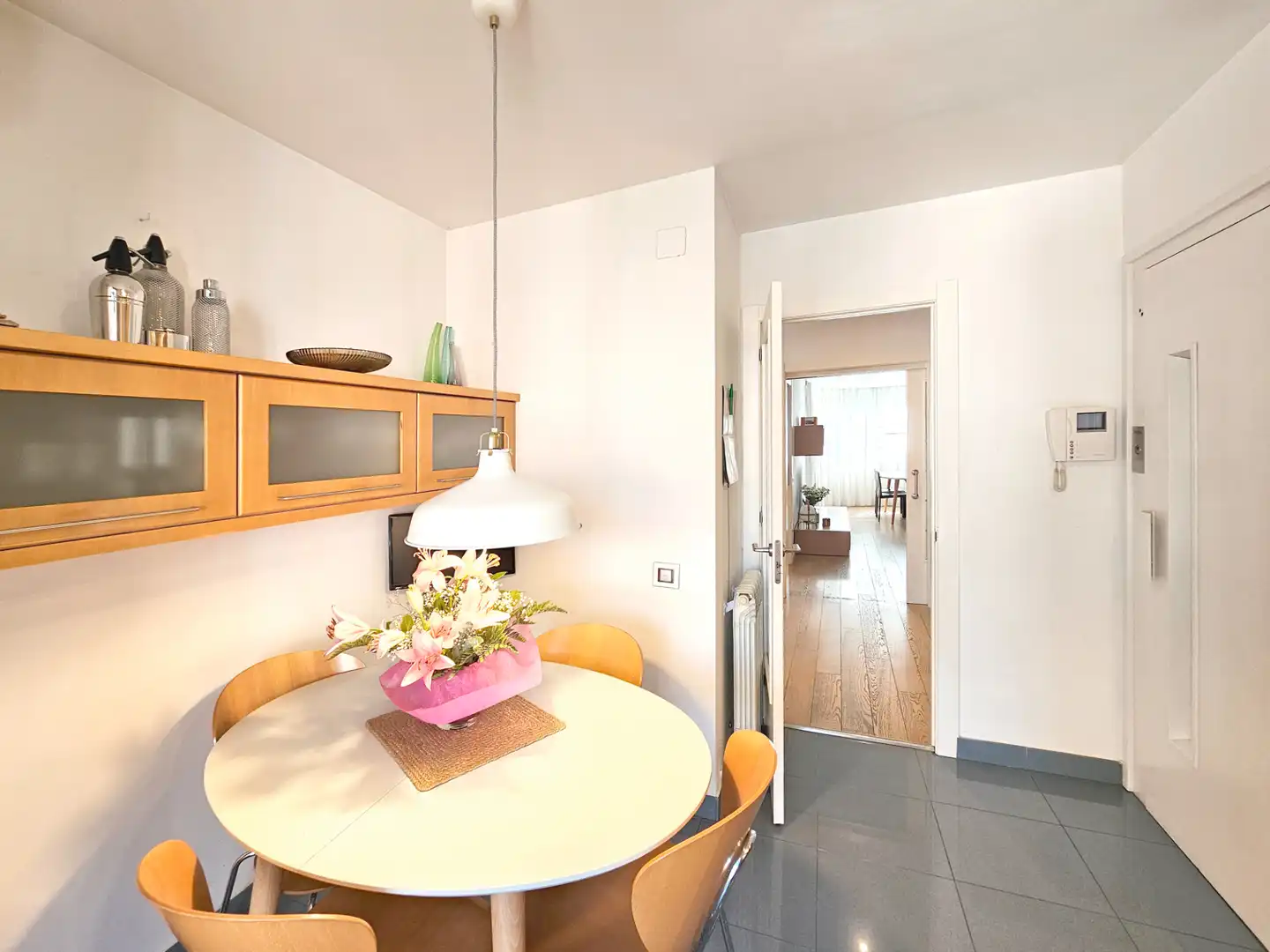 Comedor de Casa adosada en venta en Granollers con Aire acondicionado, Calefacción y Jardín privado