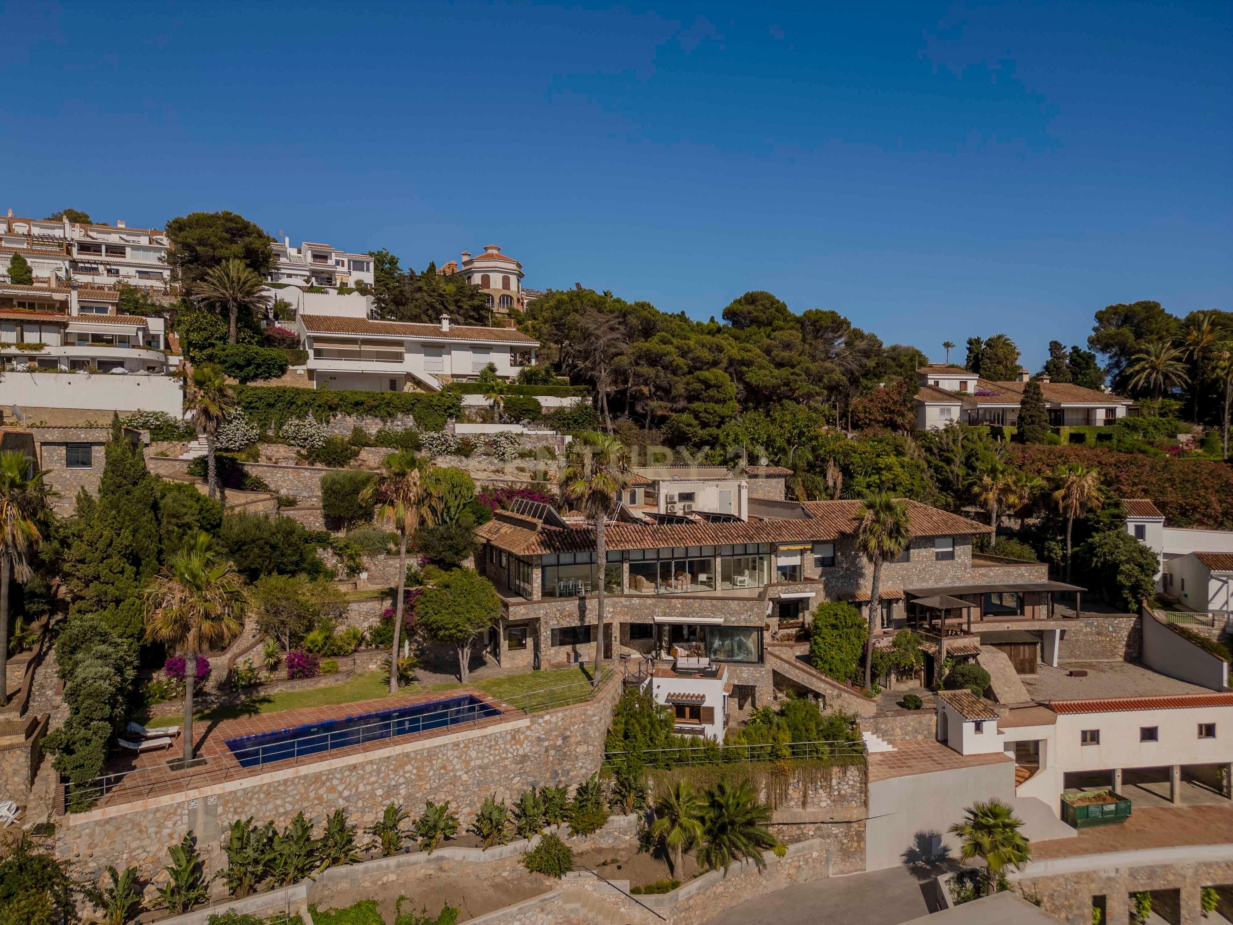 Exterior view of House or chalet for sale in Almuñécar  with Air Conditioner, Private garden and Storage room