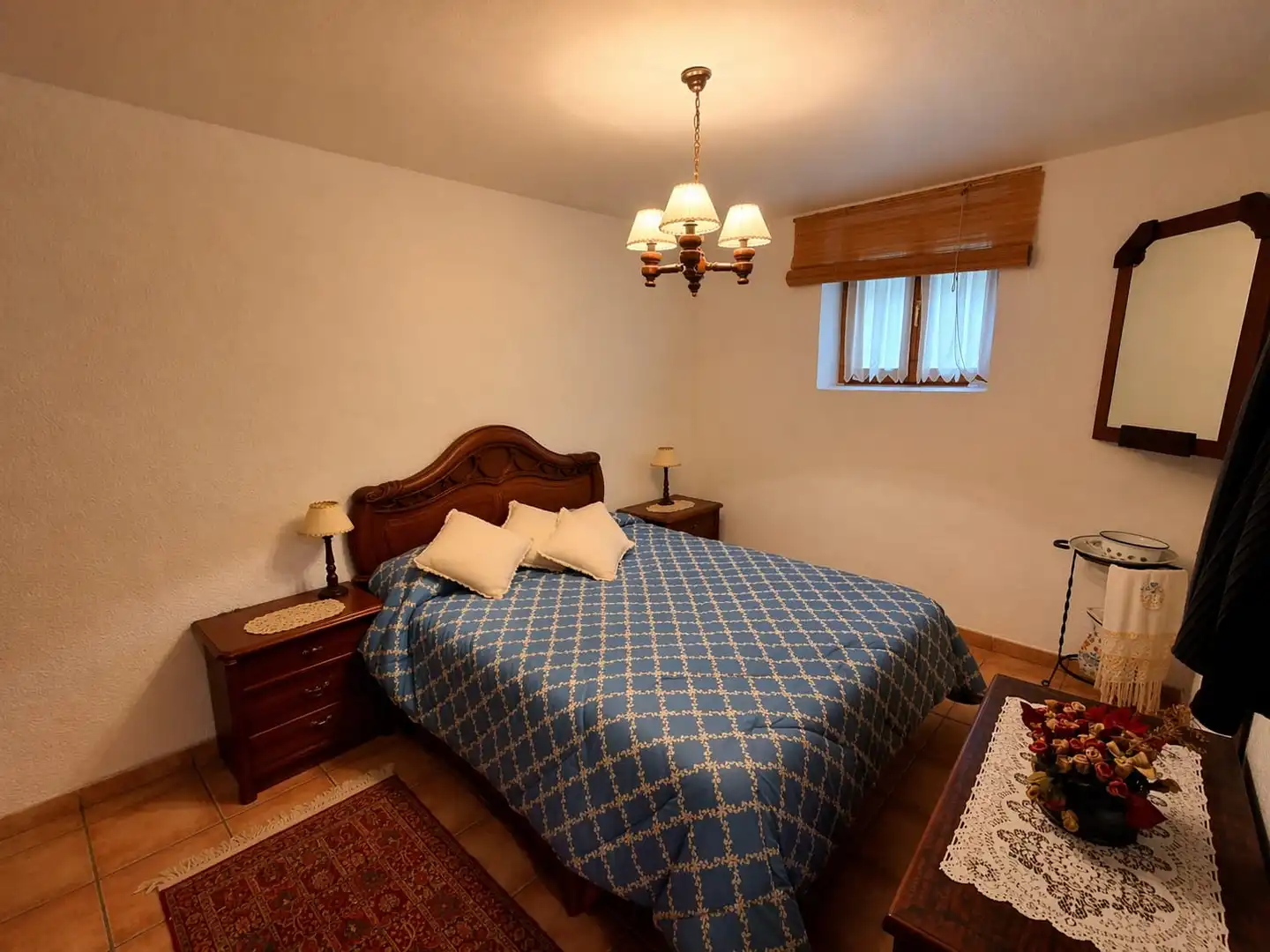 Habitación de Casa adosada en venta en Eslava con Calefacción, Terraza y Amueblado