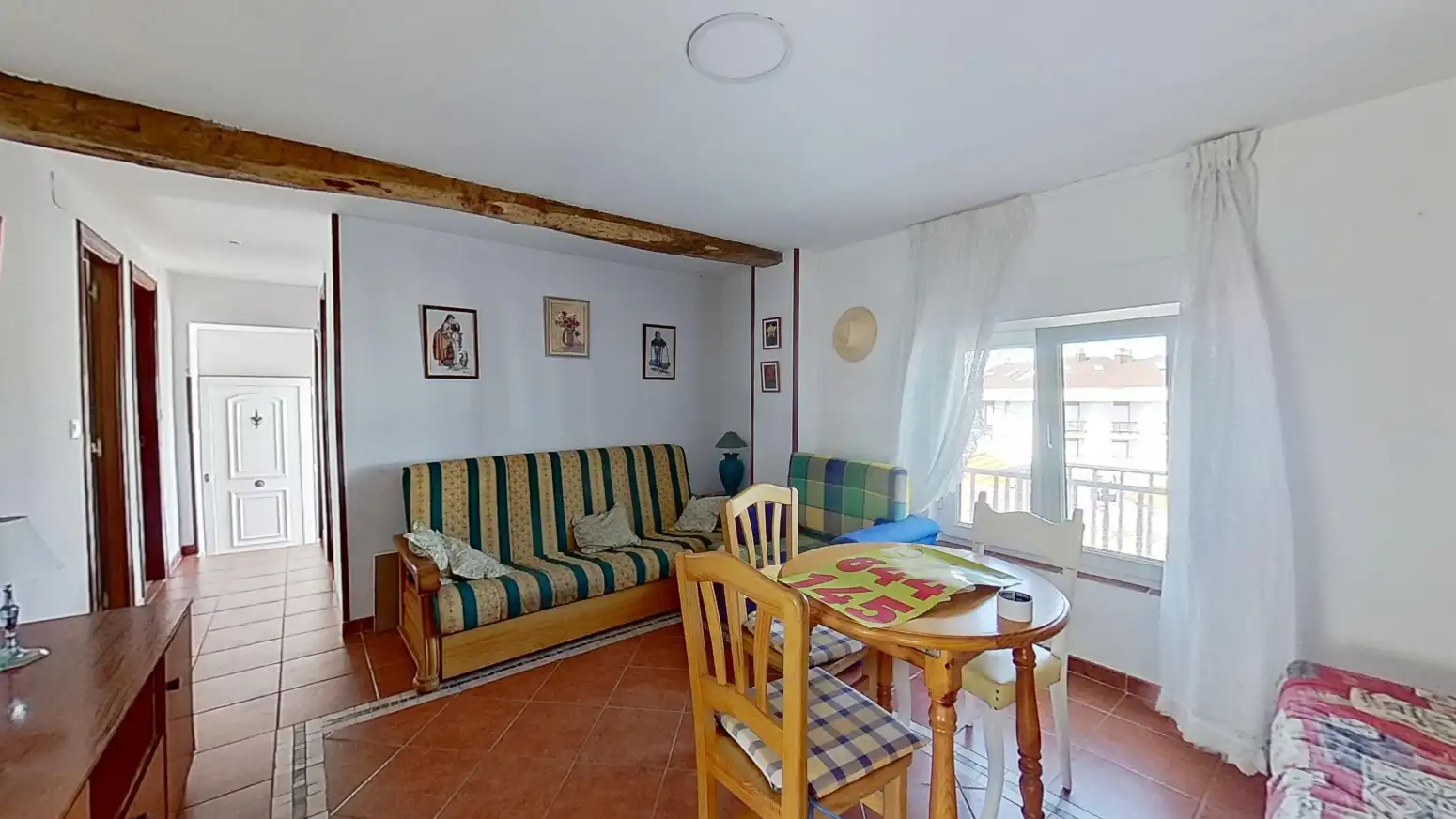 Sala d'estar de Casa adosada en venda en Suances amb Terrassa i Balcó