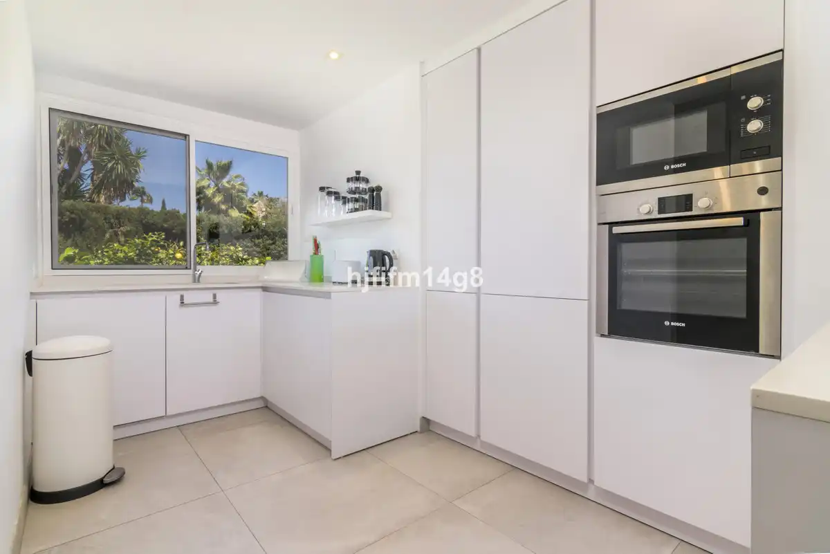 Apartment with pool for sale in Arrabal Aloha Golf 91, imagen 8