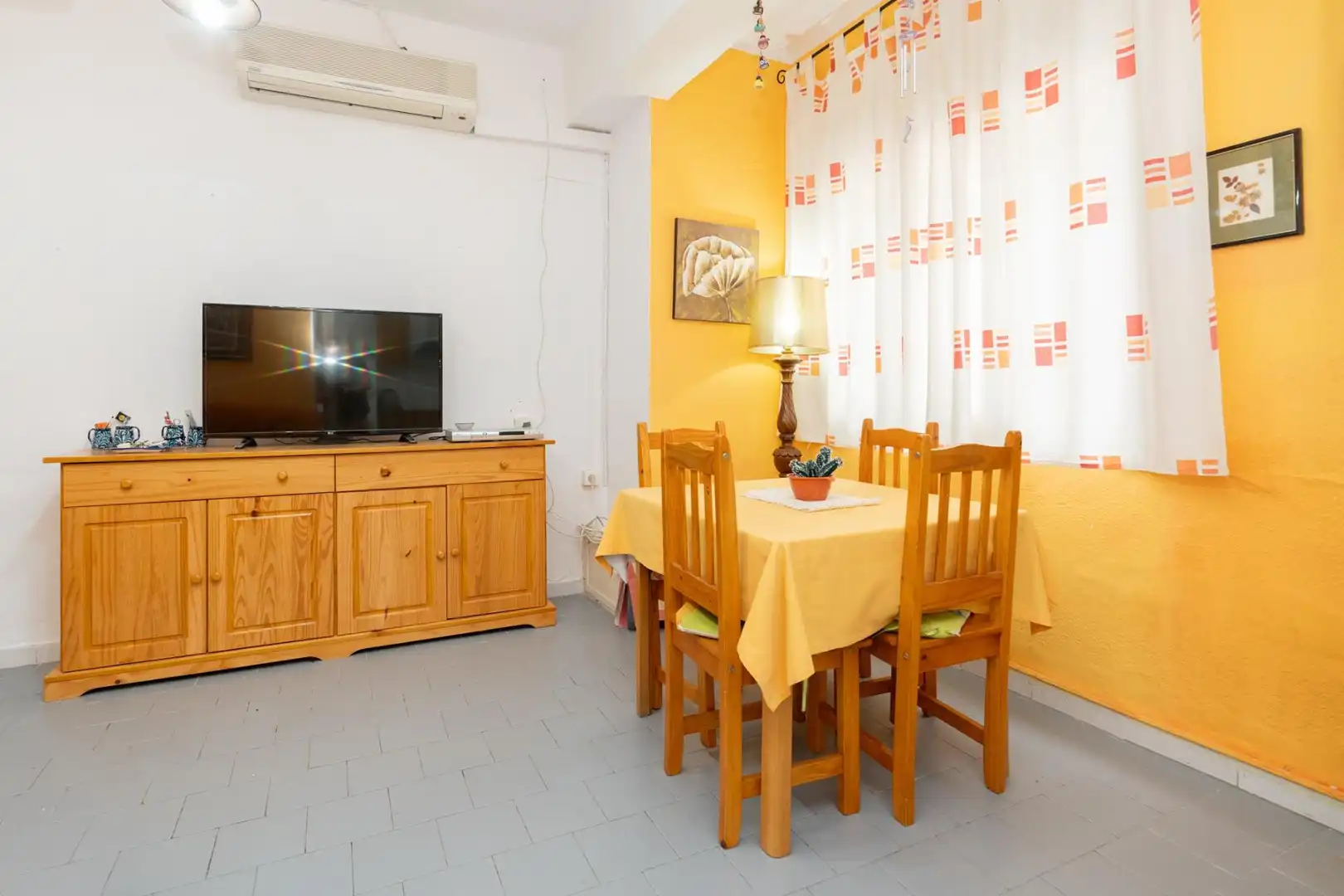 Esszimmer von Büro zum Verkauf in Motril mit Klimaanlage