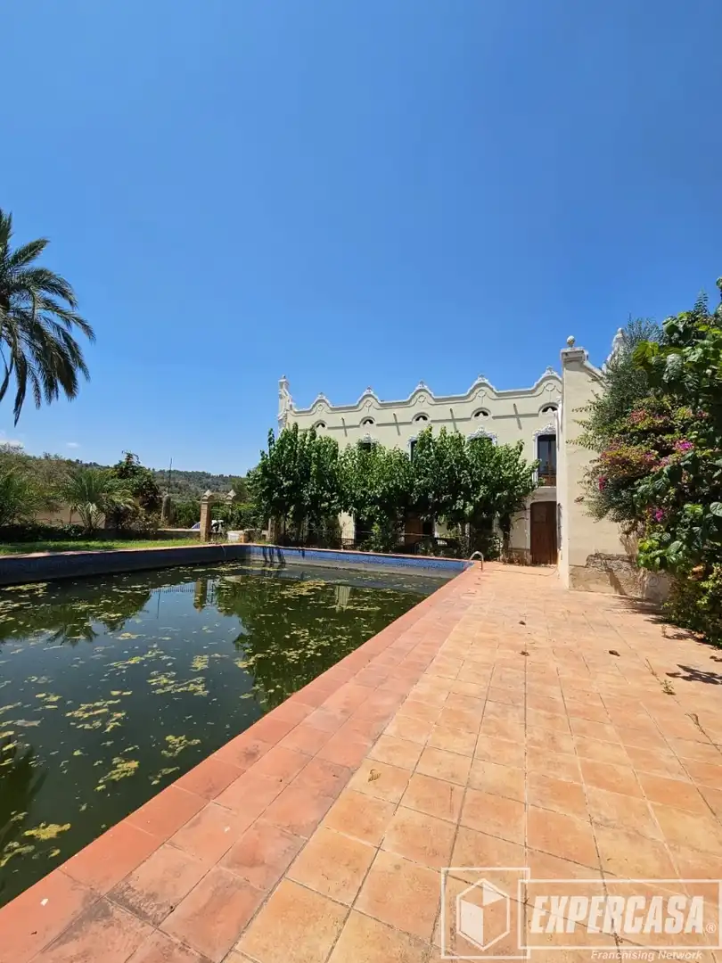 Piscina de Finca rústica en venda en L'Eliana amb Aire condicionat, Calefacció i Terrassa