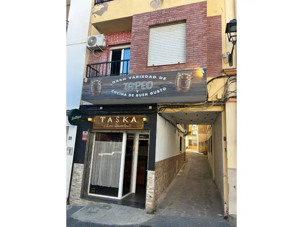 Erdgeschoss zum Verkauf in Avenida Del Santo, Bejís
