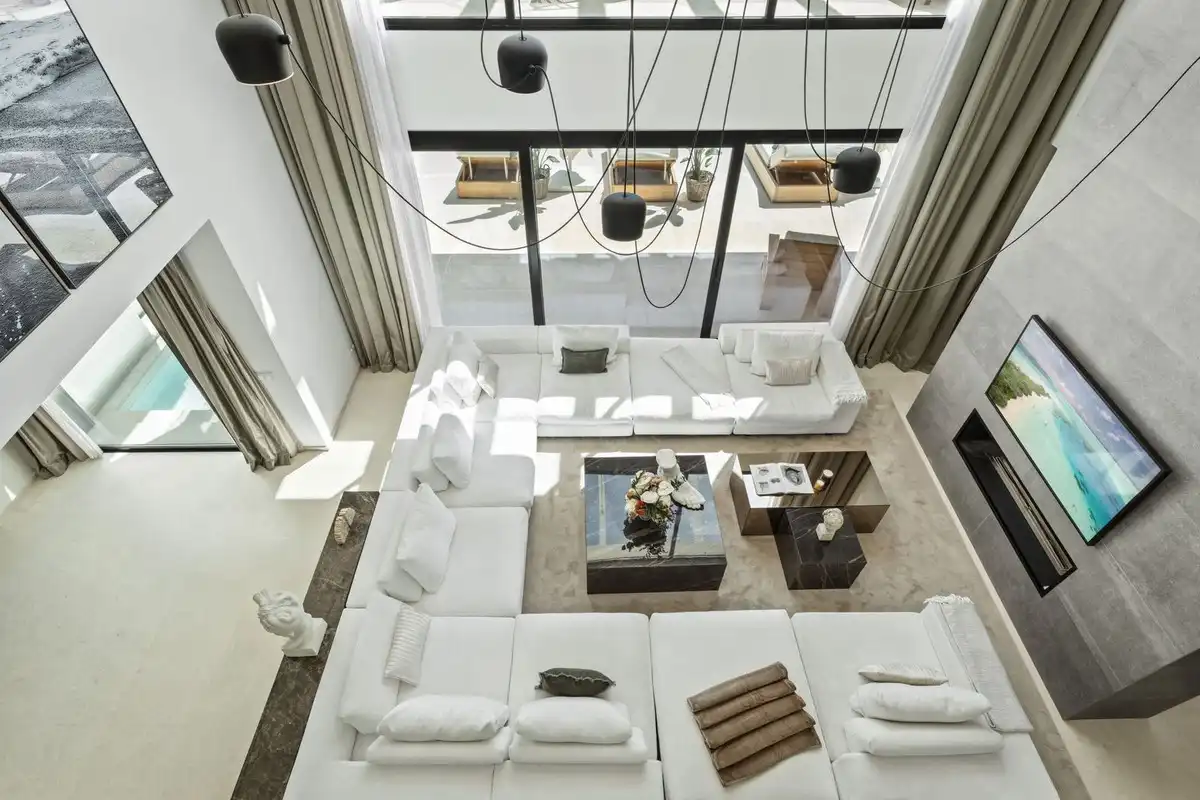 Sala d'estar de Casa o xalet de lloguer en Marbella amb Aire condicionat, Jardí privat i Terrassa