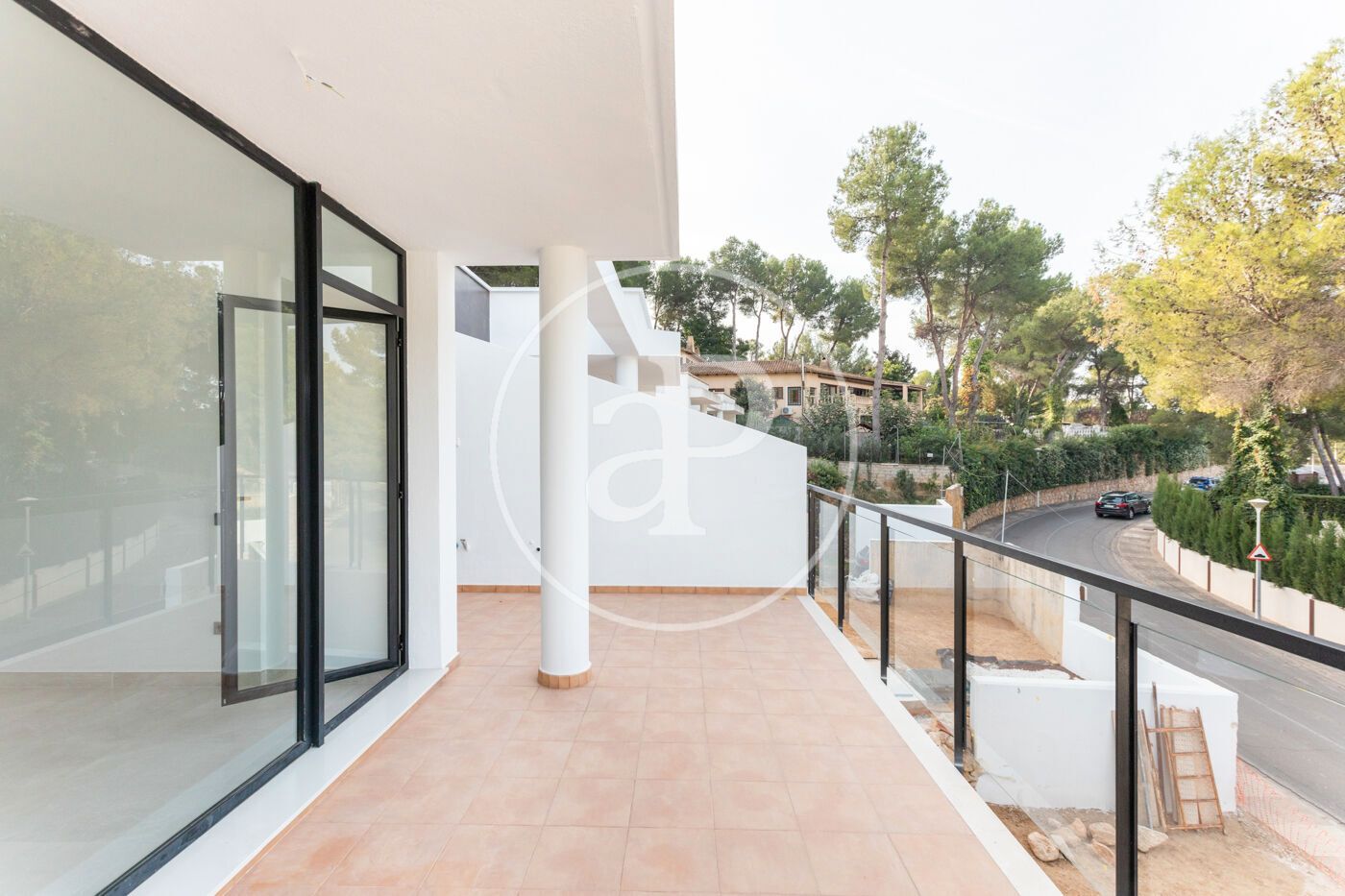 Vista exterior de Casa adosada en venda en Chiva amb Aire condicionat, Calefacció i Jardí privat