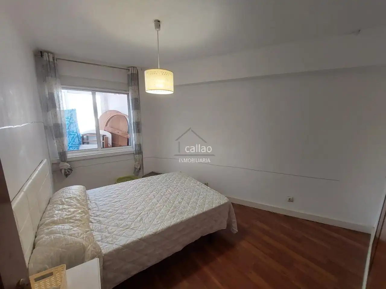 Habitación de Piso de alquiler en Ferrol con Amueblado