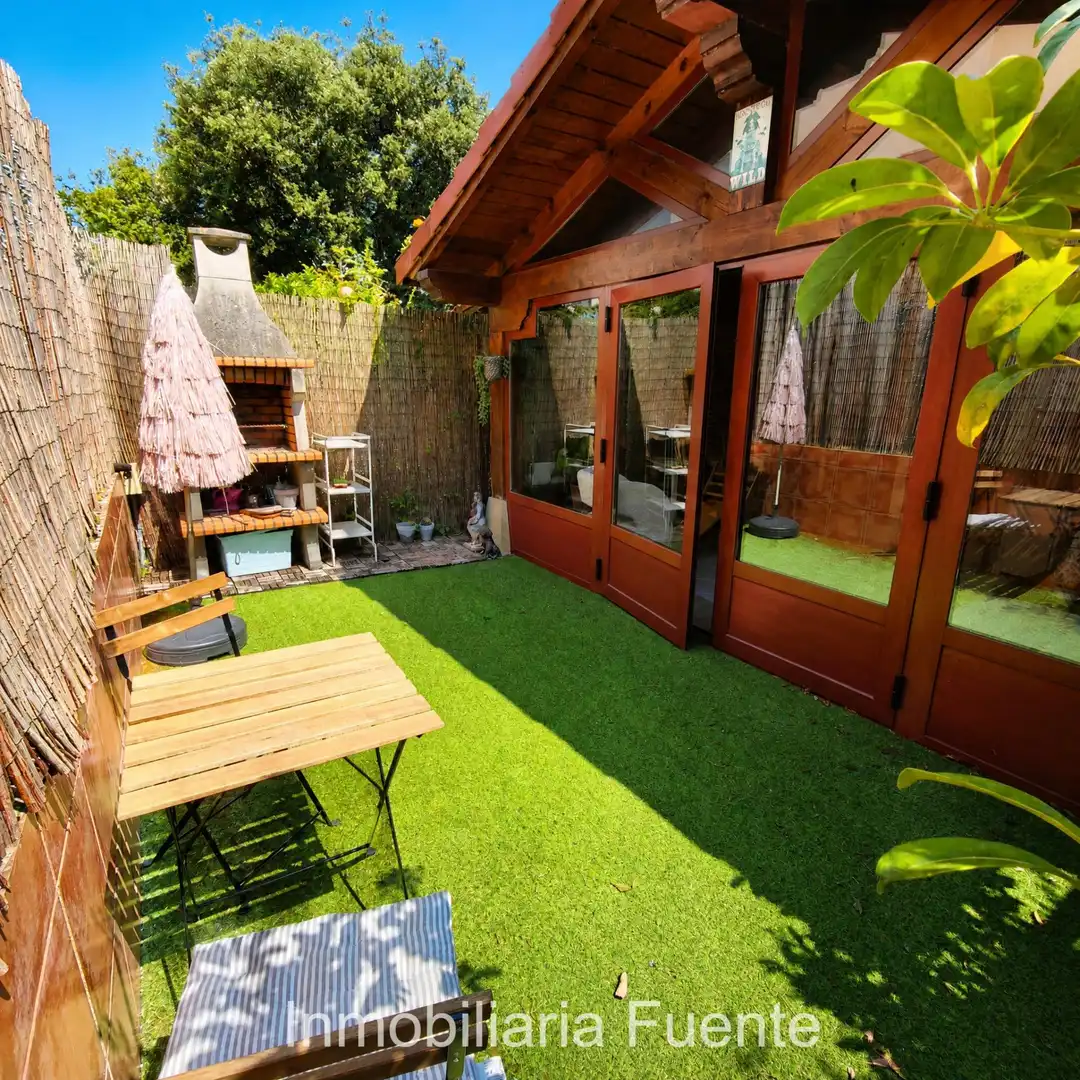 Terrasse von Einfamilien-Reihenhaus zum Verkauf in Muskiz mit Heizung, Privatgarten und Terrasse