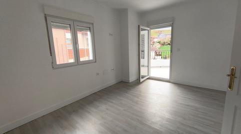 Foto 5 von Wohnung zum Verkauf in  Av Oviedo, 2, San Martín del Rey Aurelio, Asturias