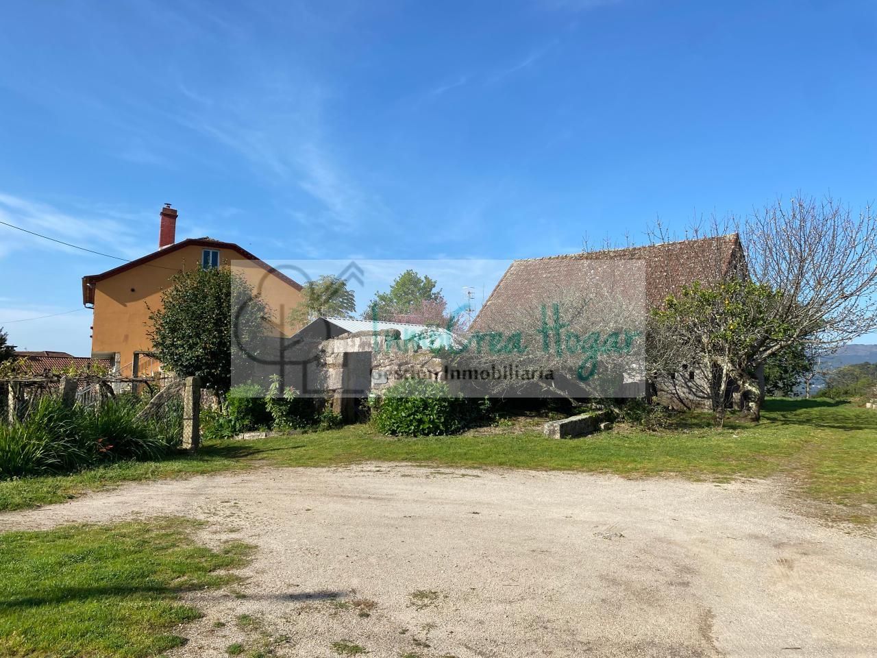 House or chalet for sale in O Porriño    with Private garden, Storage room and Furnished