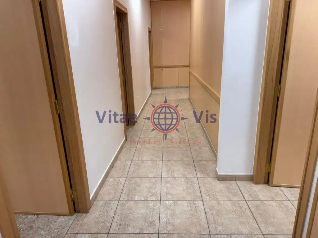 Local comercial de lloguer a Avenida Europa, imagen 17