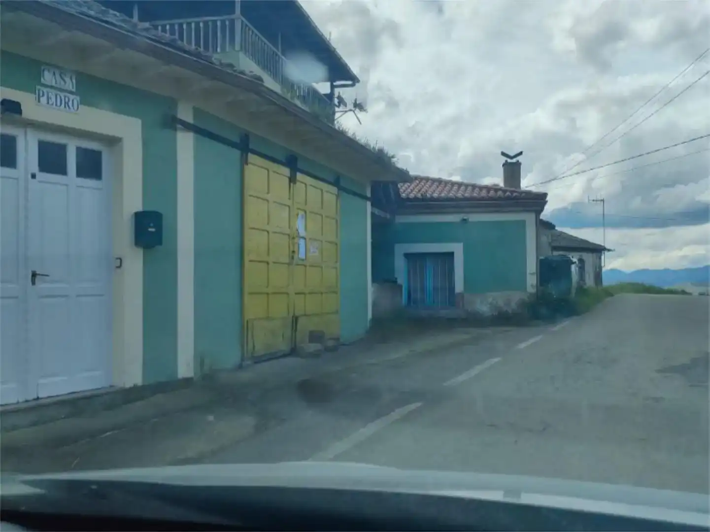 Vista exterior de Casa adosada en venda en Palacios del Sil