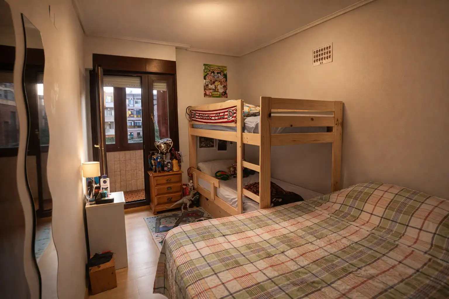 Habitación de Piso en venta en Getxo  con Calefacción, Trastero y Amueblado