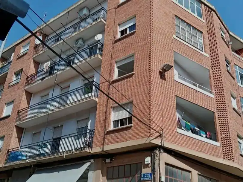 Außenansicht von Wohnung zum Verkauf in Arnedo mit Balkon