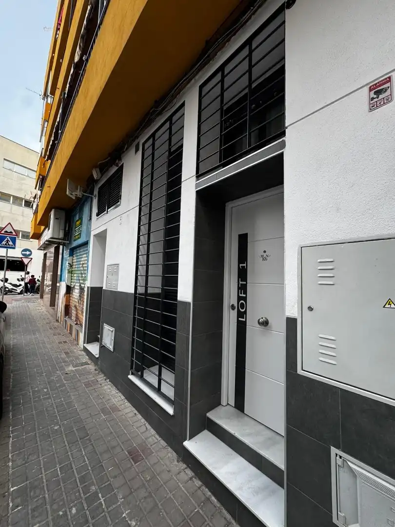 Exterior view of Flat for rent in Córdoba  with Air Conditioner, Heating and Furnished