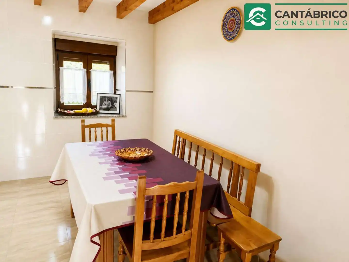 Esszimmer von Haus oder Chalet zum Verkauf in Navia mit Heizung, Terrasse und Möbliert