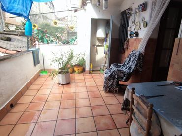Casa amb balcó en venda a Escodines