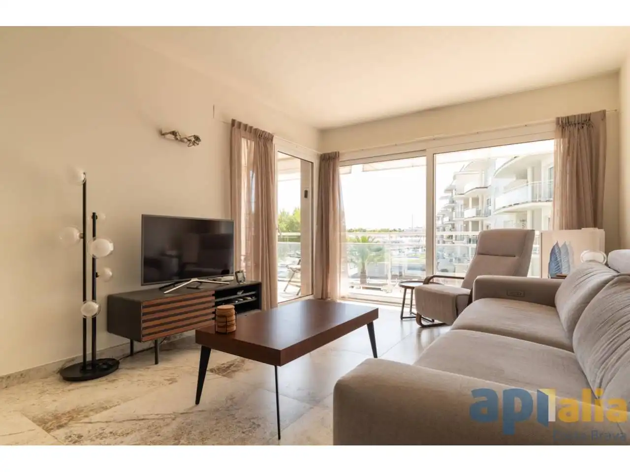 Flat with terrace for sale in Calle Punta Prima, imagen 5