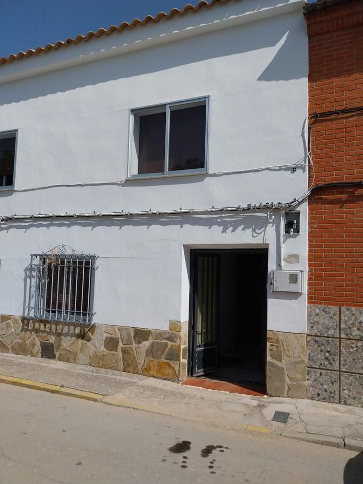 Exterior view of House or chalet for sale in Villanueva de Alcardete  with Terrace