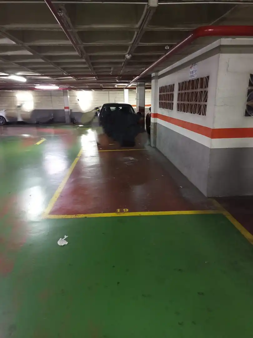 Einzelparkplatz zum Verkauf in Sant Vicenç Dels Horts, imagen 3