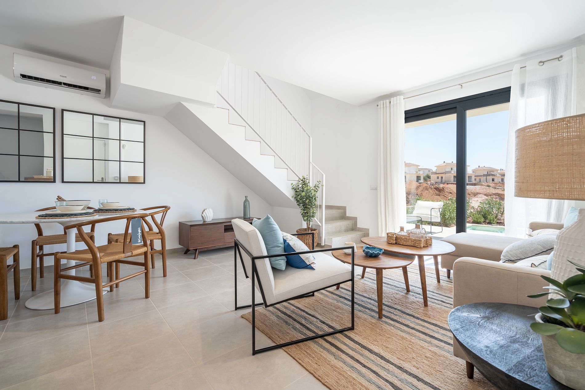 Living room of Single-family semi-detached for sale in Manacor  with Private garden, Terrace and Community pool