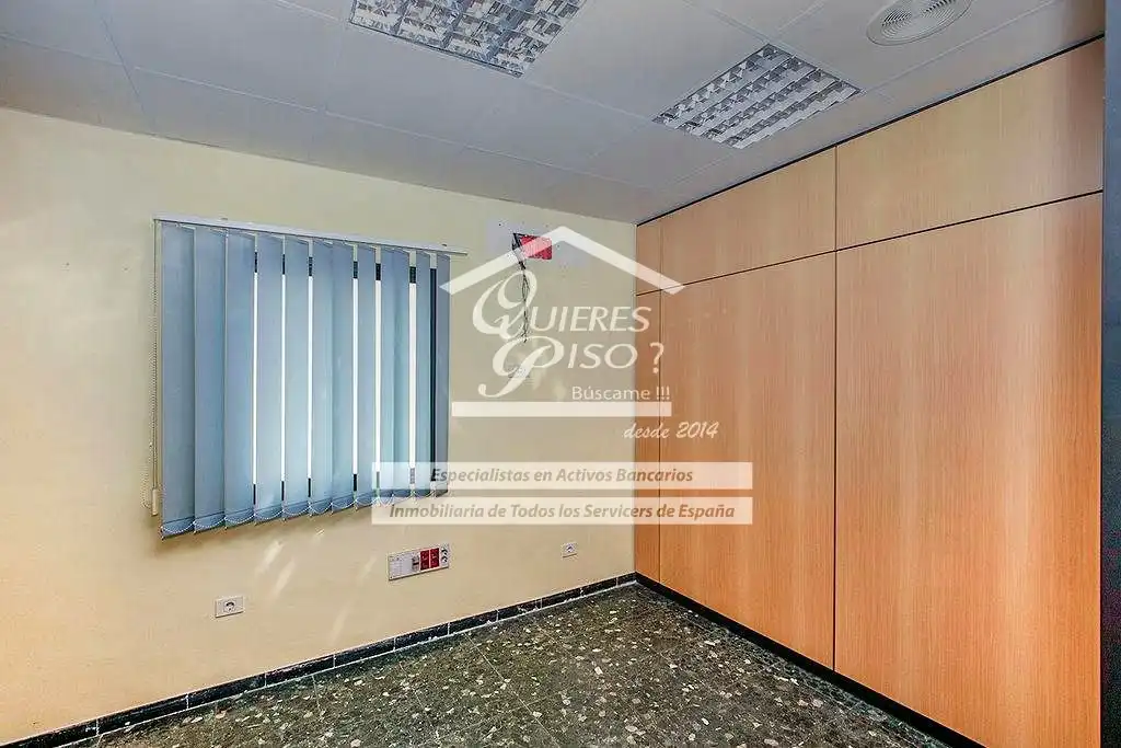 Office space with lift for sale in Calle Veintinueve de Abril, imagen 8