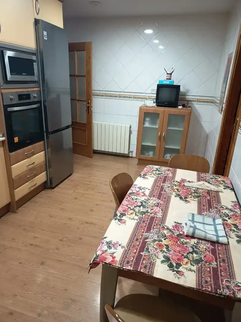 Cocina de Piso para compartir en Ciudad Real con Aire acondicionado, Parquet y Amueblado