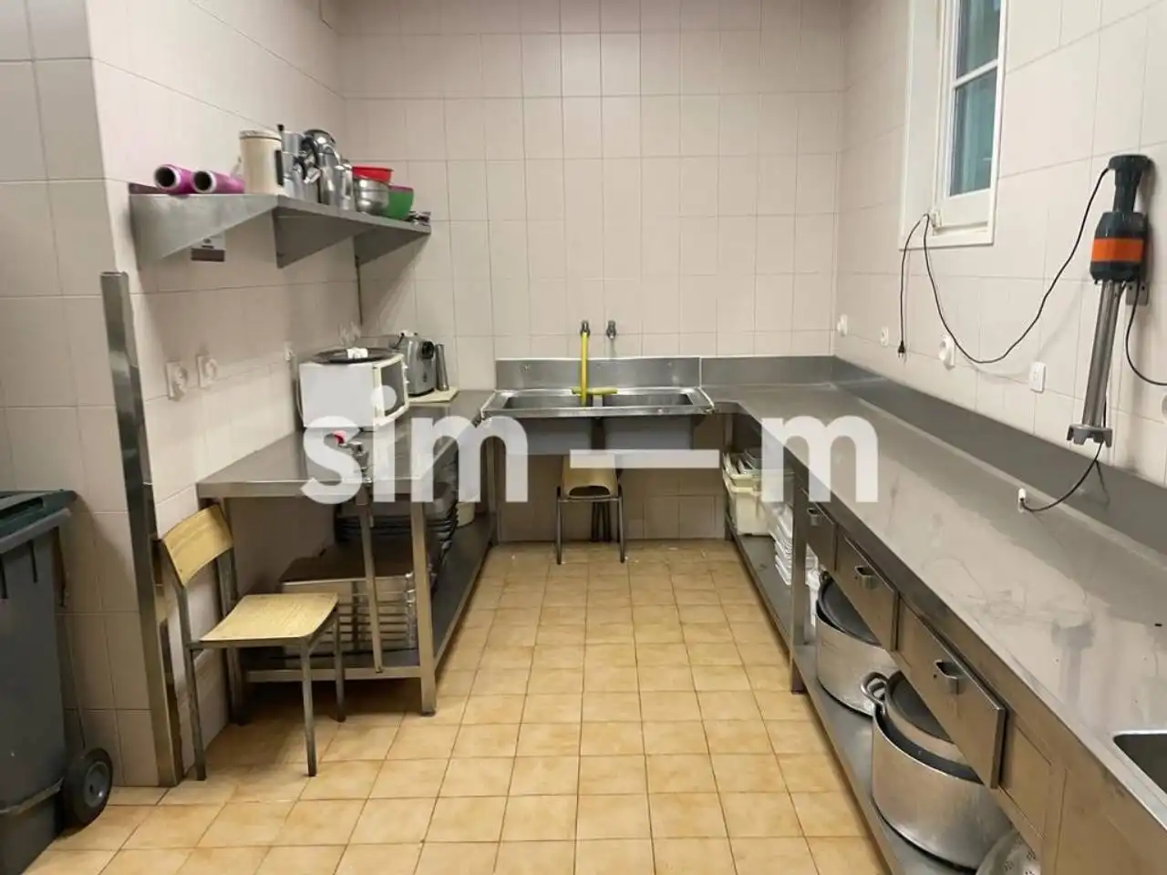 Küche von Gebäude zum Verkauf in Tona