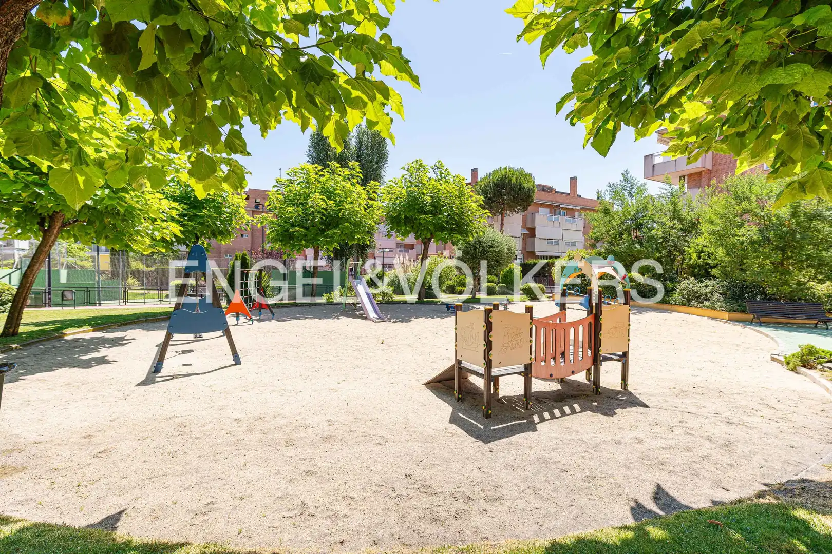 Terrassa de Pis de lloguer en Pozuelo de Alarcón amb Aire condicionat, Calefacció i Parquet