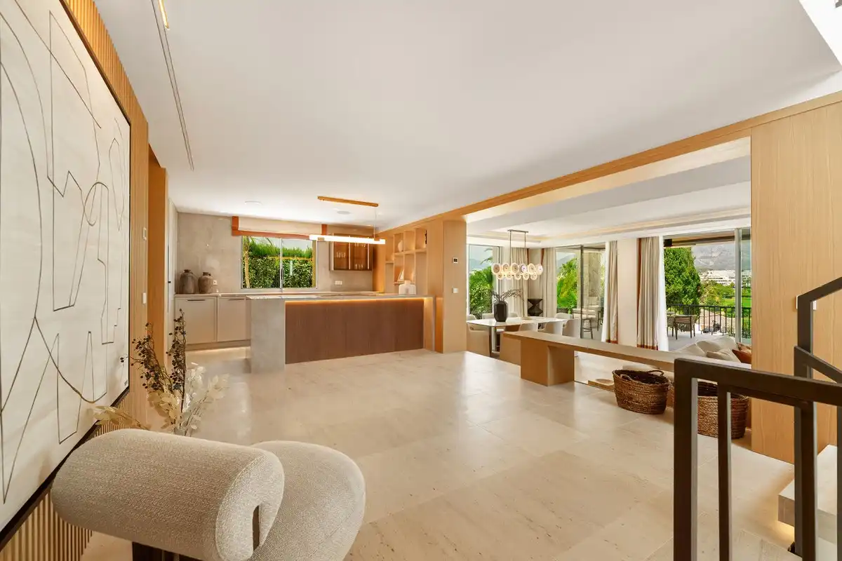 Detached house with pool for sale in Nueva Andalucía, imagen 14