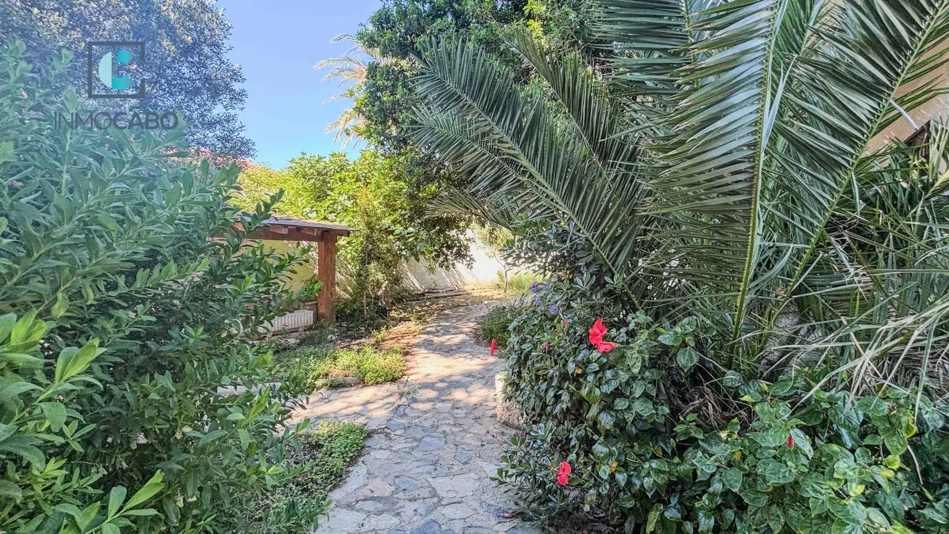 Garden of Houses for sale in Cartagena