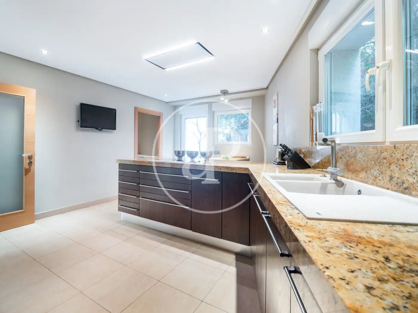 Cocina de Casa o chalet en venta en Gilet con Aire acondicionado, Calefacción y Jardín privado