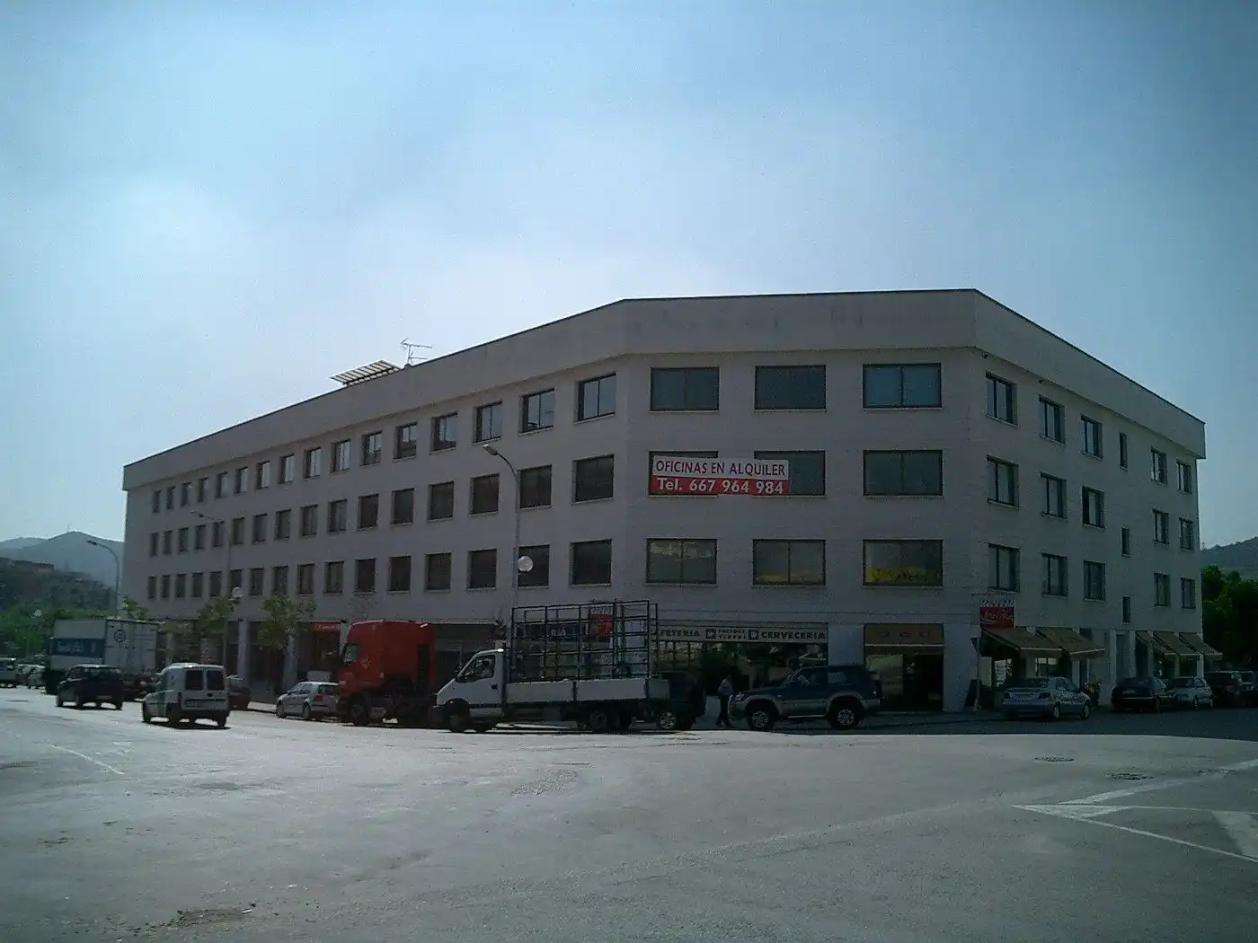 Außenansicht von Büro zur Miete in Montcada i Reixac mit Klimaanlage