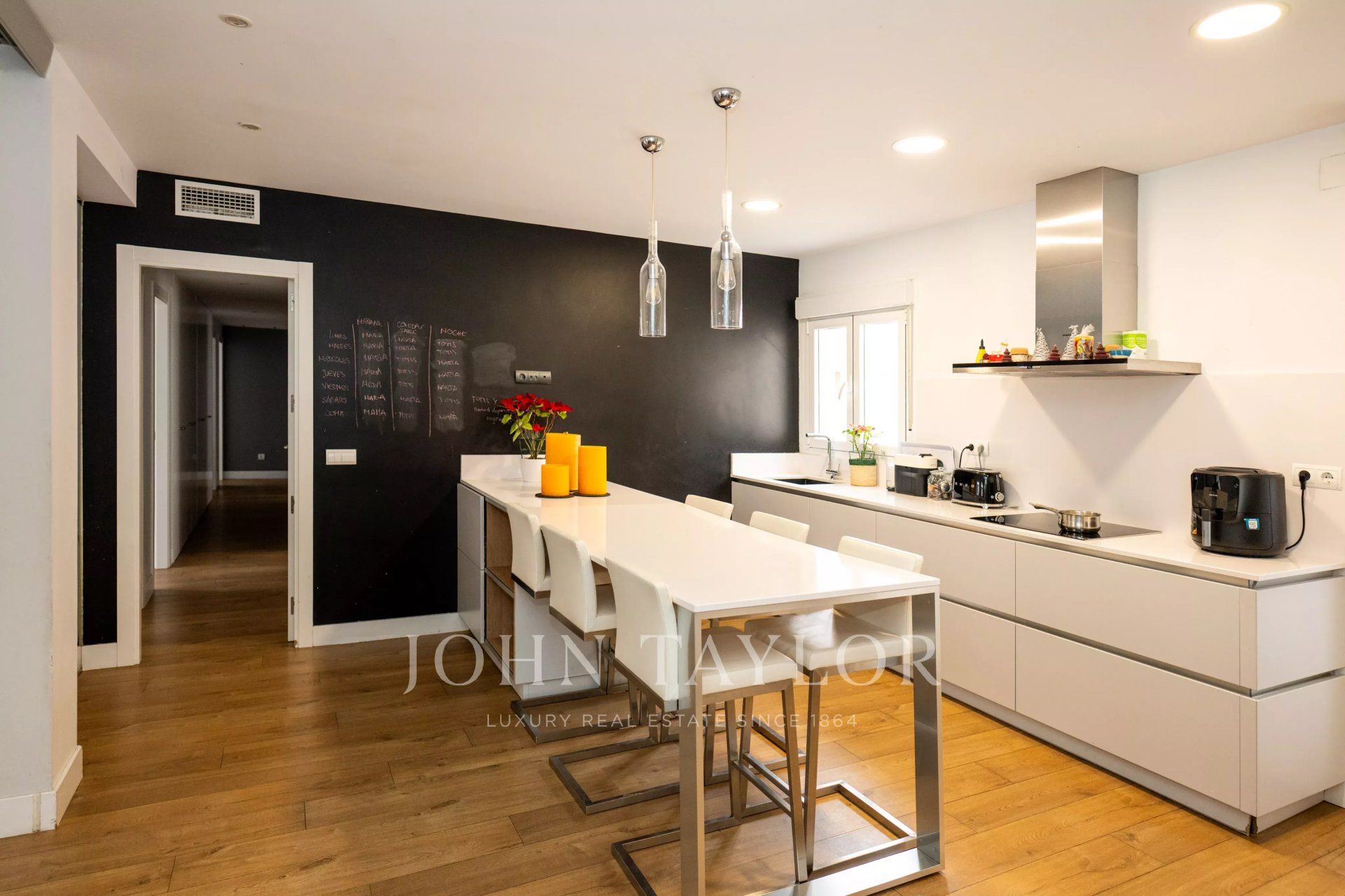 Cocina de Piso en venta en  Madrid Capital con Aire acondicionado, Calefacción y Piscina