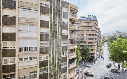 Vista exterior de Pis en venda en  Jaén Capital amb Aire condicionat, Terrassa i Balcó