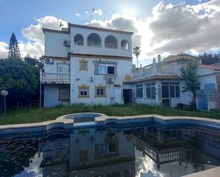 Piscina de Casa o xalet en venda en Montequinto amb Aire condicionat, Calefacció i Jardí privat