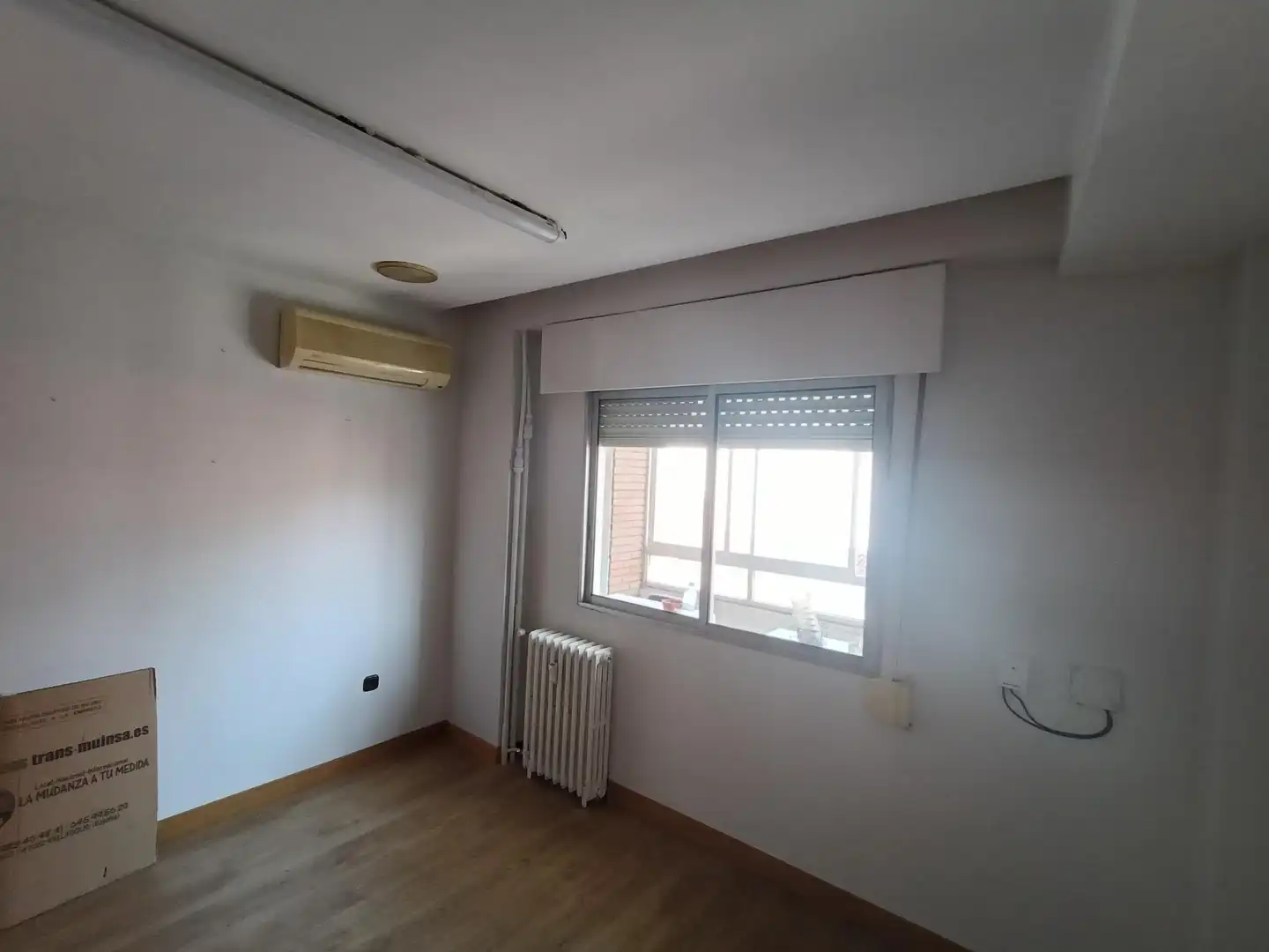 Habitación de Oficina de alquiler en Valladolid con Calefacción