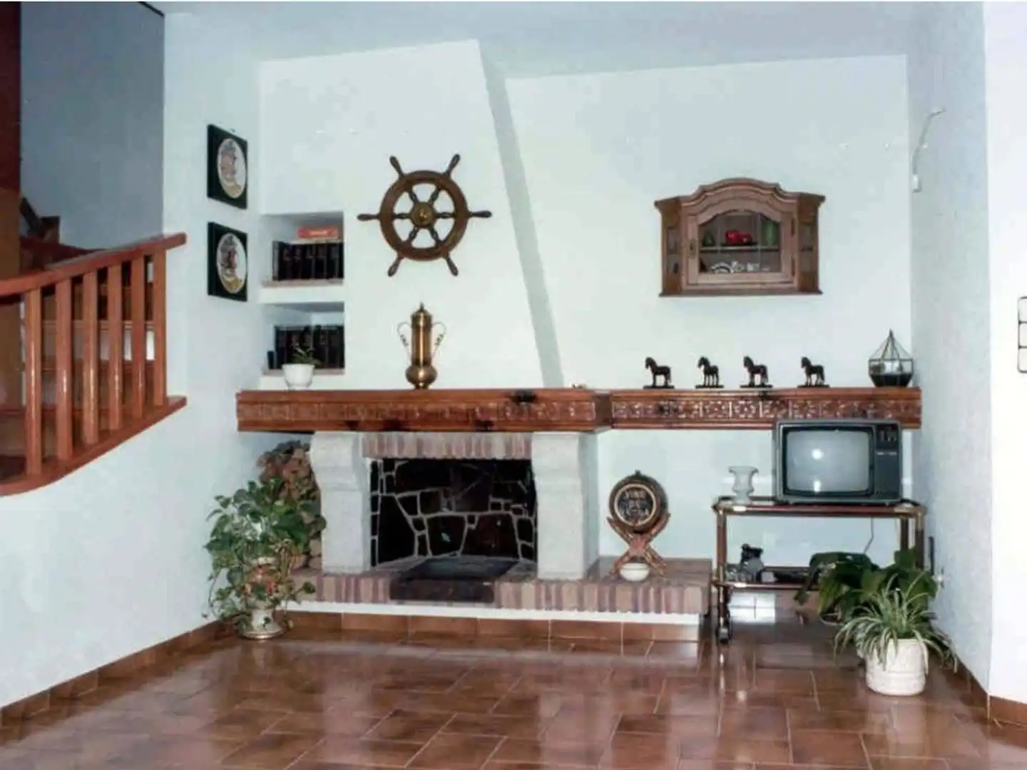 Sala de estar de Casa adosada en venta en El Puig de Santa Maria con Aire acondicionado, Calefacción y Jardín privado