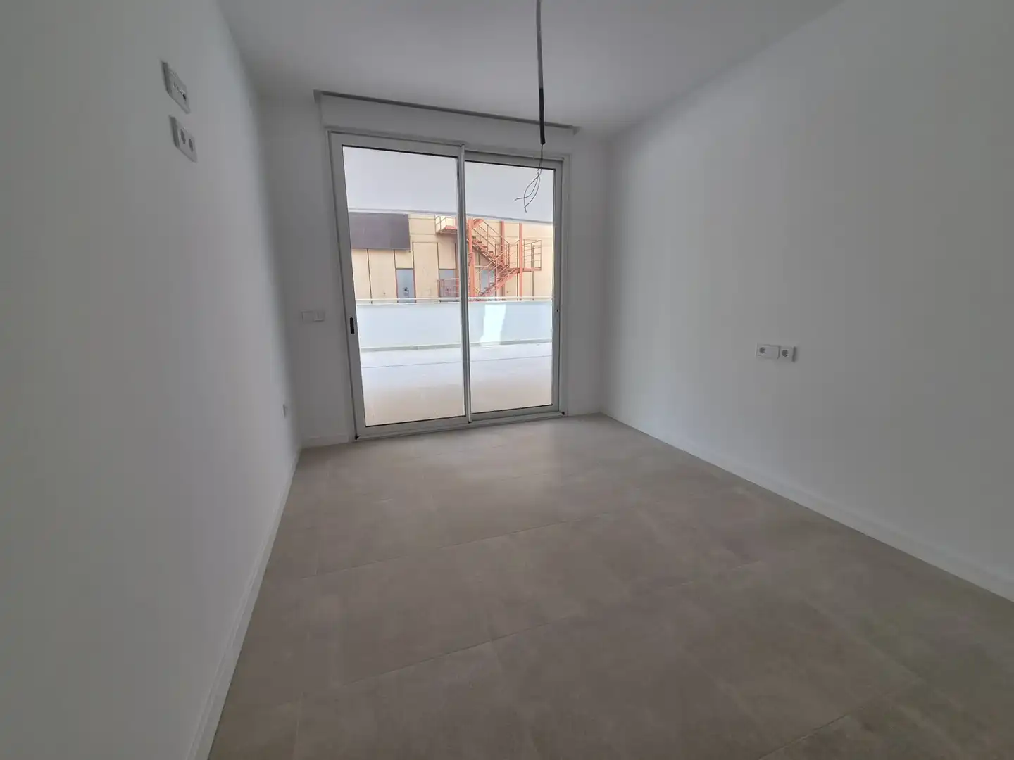 Piso de obra nueva con piscina en venta en Calle Colón 6, imagen 18