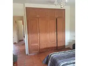 Dormitori de Casa o xalet en venda en Baza amb Calefacció, Jardí privat i Terrassa