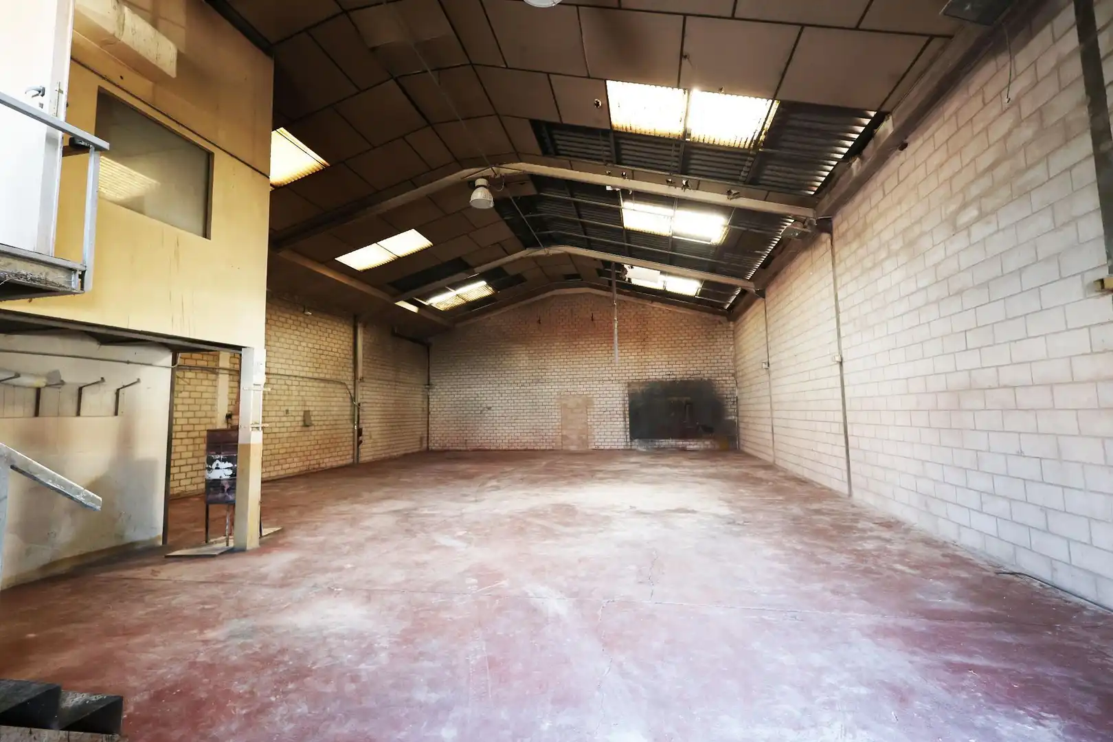 Nave industrial in vendita a Altos del Olivar - El Caracol, imagen 3