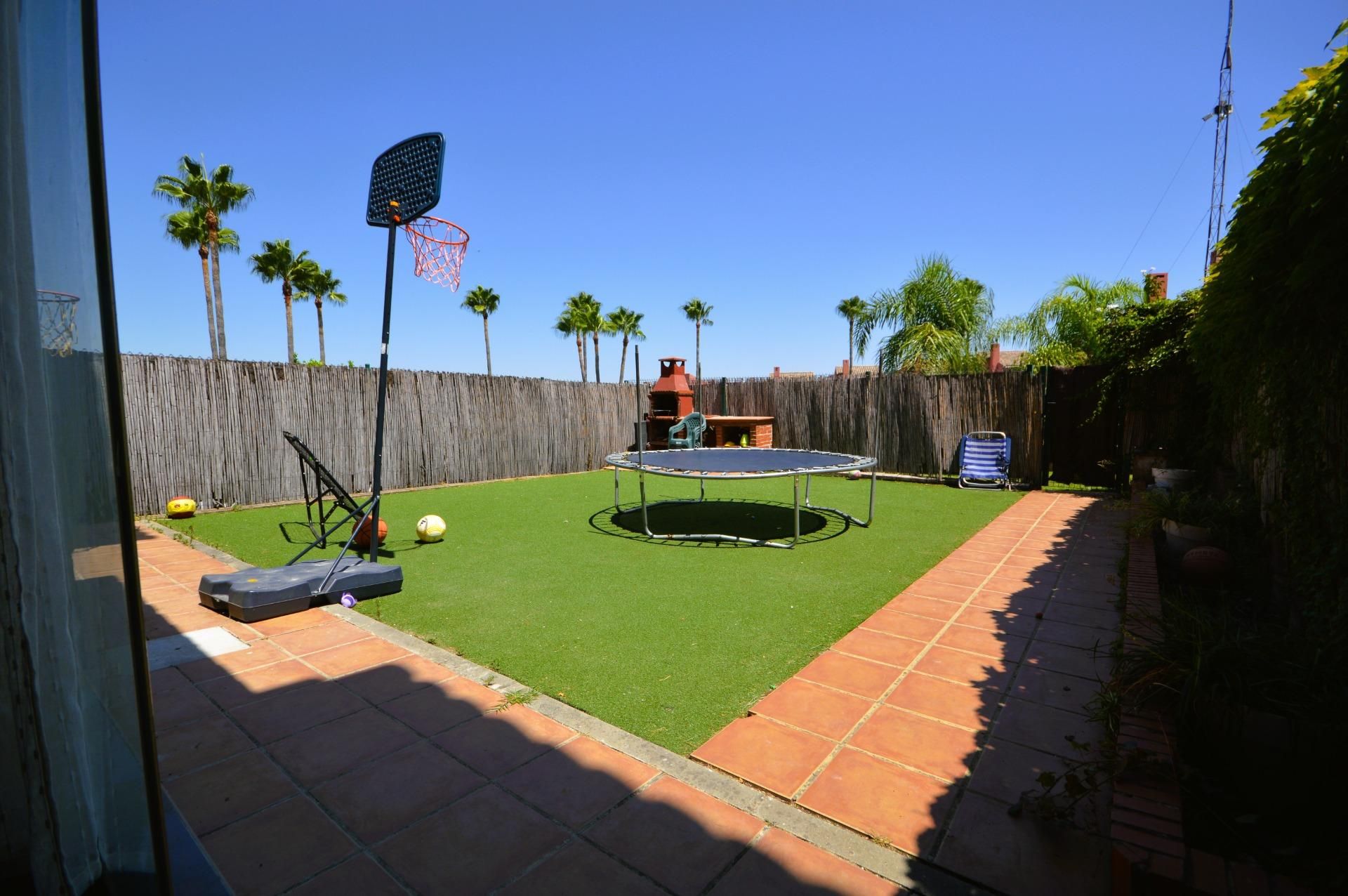 Jardín de Casa adosada en venta en Jerez de la Frontera con Aire acondicionado, Jardín privado y Terraza