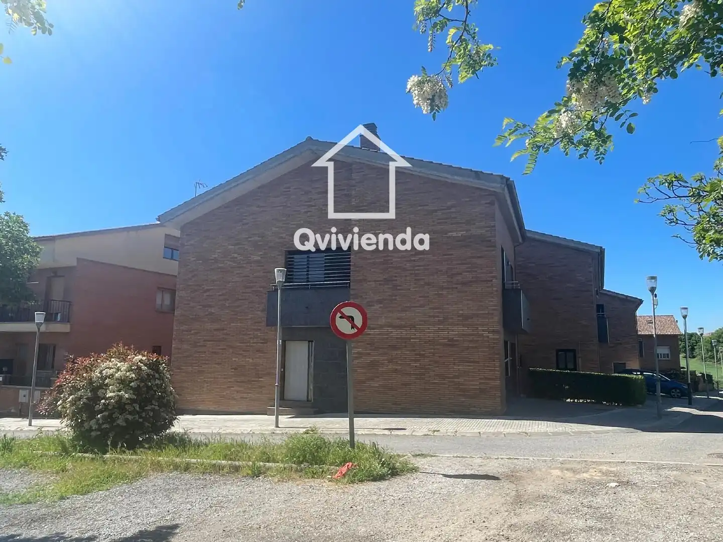 Vista exterior de Casa adosada en venta en Montmeló con Calefacción